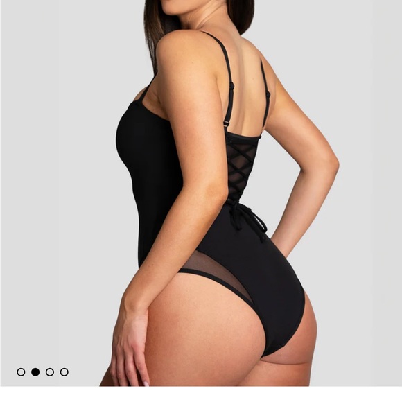 TA3 Squarey Thin Straps Swimsuit - Picture 7 of 7